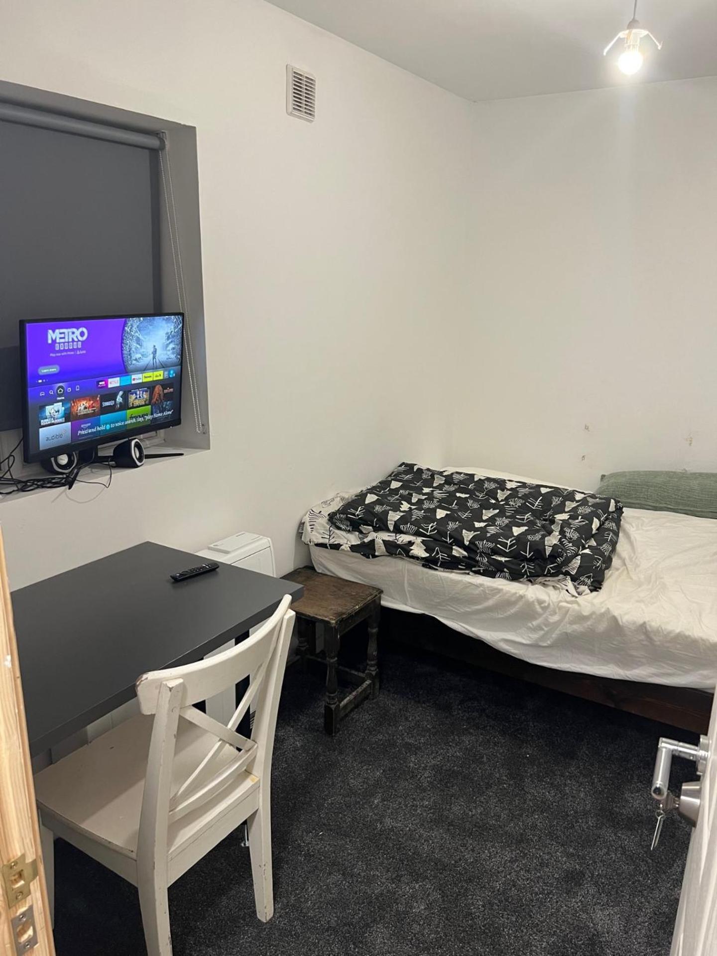 New Flat, Own Bathroom, Sitting Room & Large Bedroom - Walsall Bescot Exteriér fotografie